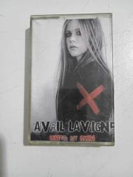 Avril Lavigne - Under My Skin