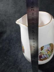 ANTİKA PORSELEN SÜTLÜK.. COK İYİ DURUMDA. ALTINDA DAMGASI VAR