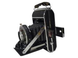 ANTİKA KÖRÜKLÜ FOTOĞRAF MAKİNESİ