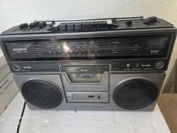 UNİVERSUM DE LUXE BOMBOX KASETÇALAR RADYO ÇALIŞIR DURUMDA