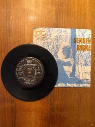 Füsun Önal  -  Dün Bugün Yarın :  I - Senden Başka II - Aman Efem / 45'lik Plak LP Vinly