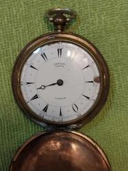 Prior Cep Saati, PRIOR CEP SAATİ.. SARAYA VE OSMANLI ZENGİNLERİNE LÜKS SAATLER ÜRETMESİYLE BİLİNEN LONDRA’DAKİ ÜNLÜ SAATÇİ GEORGE PRIOR’DAN 1830’LU YILLARDA İŞİ DEVRALAN OĞLU EDWARD PRIOR’UN  1860’LI YILLARDA ÜRETTİĞİ 4 KASALI CEP SAATİ…HALİYLE...ZİNCİRİ KOPUK, BİR YELKOVAN EKSİK,  SAAT 3 YÖNÜNDE ATIK VAR.. ARKA MEKANIZMA DA ELMAS TAŞI DURUYOR.. ZİNCİRİ DEĞİŞİNCE ÇALIŞACAK VAZİYETTE, MEKANIZMA BAKIMLI..