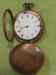 Prior Cep Saati, PRIOR CEP SAATİ.. SARAYA VE OSMANLI ZENGİNLERİNE LÜKS SAATLER ÜRETMESİYLE BİLİNEN LONDRA’DAKİ ÜNLÜ SAATÇİ GEORGE PRIOR’DAN 1830’LU YILLARDA İŞİ DEVRALAN OĞLU EDWARD PRIOR’UN  1860’LI YILLARDA ÜRETTİĞİ 4 KASALI CEP SAATİ…HALİYLE...ZİNCİRİ KOPUK, BİR YELKOVAN EKSİK,  SAAT 3 YÖNÜNDE ATIK VAR.. ARKA MEKANIZMA DA ELMAS TAŞI DURUYOR.. ZİNCİRİ DEĞİŞİNCE ÇALIŞACAK VAZİYETTE, MEKANIZMA BAKIMLI..