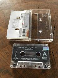 HÜLYA AVŞAR - 2002 / AŞIKLAR DELİDİR - KASET
