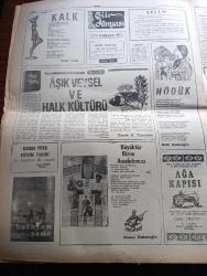 Ankara Gazetesi - Turkish Newspaper - 22 Temmuz 1976 - günün meselesi Yunanlıların iki Türk gazetecisi ile mülakatı IV - atış poligonları Fotoğrafı - Türkiye doğan her 6 bebekten biri ölüyor - bu yıl İstanbul belediye hastanelerinde 67 bin 383 hasta tedavi edildi - Türkiye'de 10 bin İstanbul'da ise 4 bin mütehassıs hekim var - hayvan kayıpları yazan Şemsi Belli - son 10 İzmit İstanbul yolundaki 9522 trafik kazasında 2216 kişi öldü - Kızıltoprak köşk'te Hale Manzade Gönül Gül Atilla Yelken - bebek belediyesi'nde Belkıs Özener Fatma Belgen - Saksonyalılar'da İnci Sanlı Mihrican Güngör Gülay Gül - ayrı dünyalar filmi başrolde Cüneyt Arkın Yıldız sinemasında - intikam yumruğu filmi Erdiller sinemasında - Nöri Kantar ailesi başrolde Tekin Akmansoy Hakan sinemasında - hödük şiiri yazan Nebi Dadaloğlu - Kalk şiiri yazan Yetki Aröz - Aşık Veysel ve Halk kültürü yazan Faruk K. Timurtaş - Kıbrıs trajedisi İngiltere'nin ihanetinden doğdu - Türkiye'den Kıbrıs'a su  nakledilecek