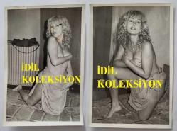 YEŞİLÇAM OYUNCUSU AYNUR AYDAN'IN ORİJİNAL 2'Lİ FOTOĞRAF SETİ - 18 x 12 cm EBADINDA - AYNUR AYDAN GÖĞÜS DEKOLTELİ GİYSİSİYLE POZ VERİRKEN ÇEKİLMİŞ 2 ÖZEL KARE