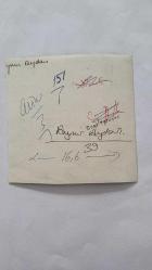 YEŞİLÇAM OYUNCUSU AYNUR AYDAN'IN ORİJİNAL FOTOĞRAFI - 11 x 11 cm EBADINDA - AYNUR AYDAN KADRAJA POZ VERİRKEN ÇEKİLMİŞ ÖZEL BİR KARE