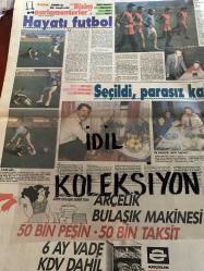 HAFTA SONU DERGİ - GAZETESİ DOĞUM GÜNÜ HEDİYESİ (TURKİSH MAGAZINE - NEWSPAPER) - TAM TAKIM 14 SAYFADIR - 8 KASIM 1985 - Sayı:45 -Hüseyin siphaioğlu-Vahdet Vural-Hasan Bora-Hasan Fehmi Güneş-Aynur Aydan-Alev Sayın evli İlyas Salmanla öpüşüyor-Gülşen Bubikoğlu-Tarık Akan-Cüneyt Arkın-Nihal Arda-Keriman Halis-Banker Bako-İpek Pınar-Nihat Akpak-Osman Hattat-Hülya Avşar-Birol Soyurgal-İbrahim Tatlıses-Sezen Aksu-Muazzez Abacı-Ferdi Tayfur-Ajda Pekkan-Ali Bars-Ahu Tuğba-Kemal Sunal-Belkıs Akkale-Nazan Şoray-Oya Aydoğan-Adnan Şenses-Zerrin Özer-Aynur Aydan-Hülya Yiğitalp-Burhan Bayar-Aydemir Akbaş-Nami Dilbaz-Serpil Benay-Şakir Şener-Aldo-Derya Tuna-Hülya Işıl-Vahdet Vural-Barış Manço-Nesrin Topkapı-Atilla Kaya-Seracettin Erman-Gülden Karaböcek-Zümrüt Cansel-Müjdat Gezen-Atilla Arcan-Bedia Akartürk-Gönül Öner-Küçük Emrah-Kâmuran Akkor-Mine Koşan-Hasan Bora-Nigar Uluerer-Nihal Arda-Neriman Bayındır-Sibel Egemen-Selahattin Alpay-Ümit Besen-Tanju Korel-Alev Sayın-İlyas Salman-Zeki Müren-Bülent E