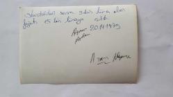 YEŞİLÇAM OYUNCUSU AYNUR AYDAN'IN ORİJİNAL 3'LÜ FOTOĞRAF SETİ - 18 x 12 cm EBADINDA - AYNUR AYDAN, BİR MEKANDA KEMANCI EŞLİĞİNDE İÇKİ İÇİP DÜŞÜNÜRKEN ÇEKİLMİŞ 3 FARKLI KARE. KASIM 1979