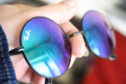 2 ADET GÖZLÜK 1 TANE GÖZLÜK KABI 1 TANE ÇANTA HEPSİDE GÖNDERILECEKTIR    (((ANTİK KOLİ 7