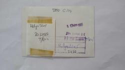 TÜRK HALK MÜZİĞİ SANATÇISI HÜLYA SÜER'İN ORİJİNAL FOTOĞRAFI - 12,5 x 9 cm EBADINDA - HÜLYA SÜER, MERCEDES OTOMOBİLİN ÖNÜNDE POZ VERİRKEN ÇEKİLMİŞ BİR KARE. MART 1989