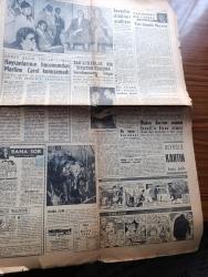 Milliyet Gazetesi - Turkish Newspaper - 11 Mayıs 1956 - Atina'da nümayiş fotoğraf - Kıbrıslı 2 rum tethişçi idam edildi - Atina'daki elçilikler muhafaza altında - Yeni Ticaret vekili Zeyyat Mandalinci konuşuyor fotoğraf - hayat pahalılığına karşı yeni tedbirler alınıyor - Ankara barosunun toplantısı men edildi - Robert koleji'nde talebe grevi devam ediyor - İstanbul Ankara Radyosu Programı - Kızılyıldız ve Stalin yazan Peyami Safa - İstanbul'da basın toplantısı yapan Martine Carol hayranlarının hücumundan konuşamadı Fotoğrafı - sanatkarlar bir tiyatro kanunu hazırlanmasını istiyor - İsmail Dümbüllü kongrede Fotoğrafı - ölüm perdesi yazan Ümit Deniz yazı dizisi - Boncuk Walt Disney - hep yarın yazan Cahit Uçuk Yazı Dizisi - Zeki Müren bebek gazinosunda - Ali Muhiddin Hacı Bekir - Macaristan Demir perdeyi kaldırıyor - Galatasaray İsrail'e gidemiyor - İstanbulspor 4 Kasımpaşa 4 Fotoğrafı - basketbolda Modasporlular şampiyonadan çekildiler - Fenerbahçe haftayı boş geçirecek - Beşiktaş kamp