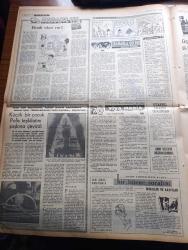 Milliyet Gazetesi - Turkish Newspaper - 18 Eylül 1966 - onları sen affet Gürsel yazan Abdi İpekçi Başmakale - Cemal Gürsel Bugün toprağa veriliyor - Cemal Gürsel'in naaşı Gülhane'den törenle alınarak meclisteki katafalka getirildi fotoğraf - Cemal Gürsel'e saygı duruşunda bulunan halk 3 kilometrelik kuyruk meydana getirdi Fotoğrafı - Kıbrıs'ta ablukanın kalkmasını istedik - Seramikçi Meral Kılıç İlhami Soysal'ın dövülmesi olayıyla ilgim yok dedi fotoğraf - Yerli Striptiz dansözü turist almanlarla dans ediyor fotoğraf - Robert kolej ve Türkiye - Cevdet Sunay ve Süleyman Demirel tatbikatı izleyecek - pazarlık yazan Halit Kıvanç çizen Altan Erbulak - Devlet Tiyatrosu perdelerine ekim başında açıyor - Işık Yenersu ecinniler'de Yıldırım Önal'da Medea isimli piyeslerde oynuyorlar Fotoğrafı - Altındağ Tiyatrosu Bu yıl mevsime İstanbul efendisi ile giriyor - Türkiye Ligi'nde ilk defa 4 şehirde 4 büyük maç - sporcular Cemal Gürsel için saygı duruşunda Fotoğrafı - Yılın sporcusu Kemal Öncü foto