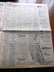 Milliyet Gazetesi - Turkish Newspaper - 18 Eylül 1966 - onları sen affet Gürsel yazan Abdi İpekçi Başmakale - Cemal Gürsel Bugün toprağa veriliyor - Cemal Gürsel'in naaşı Gülhane'den törenle alınarak meclisteki katafalka getirildi fotoğraf - Cemal Gürsel'e saygı duruşunda bulunan halk 3 kilometrelik kuyruk meydana getirdi Fotoğrafı - Kıbrıs'ta ablukanın kalkmasını istedik - Seramikçi Meral Kılıç İlhami Soysal'ın dövülmesi olayıyla ilgim yok dedi fotoğraf - Yerli Striptiz dansözü turist almanlarla dans ediyor fotoğraf - Robert kolej ve Türkiye - Cevdet Sunay ve Süleyman Demirel tatbikatı izleyecek - pazarlık yazan Halit Kıvanç çizen Altan Erbulak - Devlet Tiyatrosu perdelerine ekim başında açıyor - Işık Yenersu ecinniler'de Yıldırım Önal'da Medea isimli piyeslerde oynuyorlar Fotoğrafı - Altındağ Tiyatrosu Bu yıl mevsime İstanbul efendisi ile giriyor - Türkiye Ligi'nde ilk defa 4 şehirde 4 büyük maç - sporcular Cemal Gürsel için saygı duruşunda Fotoğrafı - Yılın sporcusu Kemal Öncü foto