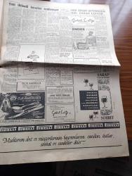 Bayram Gazetesi - Turkish Newspaper - 13 Nisan 1965 - bayram konuşması yazan İsmet İnönü başmakale  - Başbakan Suat Hayri Ürgüplü'nün özel demeci fotoğraf - Cumhurbaşkanı Cemal Gürsel muhafız alayı mensupları ile bayramlaştı - fuardaki erkek aslan Kont öldü - davetiye yüzünden opera sanatçısı Özcan Sevgen başka bir sanatçıyla tartıştı - Kurban Bayramı sebebiyle et sıkıntısı - bu bayram gazeteci yazan Burhan Felek - Paris'te bir bayram ziyafeti yazan Orhan Seyfi Orhon - Fidel Castro özel hazinesini satışa çıkardı -  Alman seks bombası Elke Sommer - Çankaya gömlek müessesesi Kurban bayramınızı kutlar - Çağlayan Kitabevi - Karaköy kolaro lokantası Kurban bayramınızı kutlar - Bu yıl ünlü şantör ve şantözler İstanbul'a aktı - erkekler için test ünlü kadınlardan kimi beğeniyorsunuz -  Magirus kamyonları Kurban bayramınızı candan kutlar - Hayko dost ve müşterilerin Kurban bayramı'nı kutlar - milli takım dün kampa girdi - 3 yıldız Metin Oktay Can Bartu Şeref Has yan yana fotoğraf