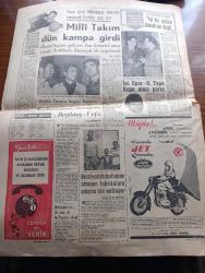 Bayram Gazetesi - Turkish Newspaper - 13 Nisan 1965 - bayram konuşması yazan İsmet İnönü başmakale  - Başbakan Suat Hayri Ürgüplü'nün özel demeci fotoğraf - Cumhurbaşkanı Cemal Gürsel muhafız alayı mensupları ile bayramlaştı - fuardaki erkek aslan Kont öldü - davetiye yüzünden opera sanatçısı Özcan Sevgen başka bir sanatçıyla tartıştı - Kurban Bayramı sebebiyle et sıkıntısı - bu bayram gazeteci yazan Burhan Felek - Paris'te bir bayram ziyafeti yazan Orhan Seyfi Orhon - Fidel Castro özel hazinesini satışa çıkardı -  Alman seks bombası Elke Sommer - Çankaya gömlek müessesesi Kurban bayramınızı kutlar - Çağlayan Kitabevi - Karaköy kolaro lokantası Kurban bayramınızı kutlar - Bu yıl ünlü şantör ve şantözler İstanbul'a aktı - erkekler için test ünlü kadınlardan kimi beğeniyorsunuz -  Magirus kamyonları Kurban bayramınızı candan kutlar - Hayko dost ve müşterilerin Kurban bayramı'nı kutlar - milli takım dün kampa girdi - 3 yıldız Metin Oktay Can Bartu Şeref Has yan yana fotoğraf