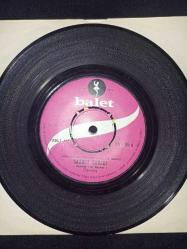 Daniela - Saadet Şarabı / Tekrar Yak Lambayı 45'lik Plak