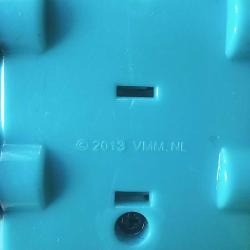 2013 TARİHLİ DEĞİŞİK NADİR TASARIM YARIŞ ARABASI MODELİ.  PLASTİK MALZEMEDEN YAPILMIŞTIR . FOTOĞRAFTA GÖRÜLDÜĞÜ GİBİDİR. SAĞLAMDIR.  KOLEKSİYONLUK ÇOK NADİR