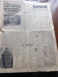Yeni İstanbul Gazetesi - Turkish Newspaper - 28 Kasım 1955 - soysuzlaşma yazan Habib Edip Törehan Başmakale - Amerikan Sovyet iktisadi rekabeti arttı - Rus tehdidi ve Tahran - Rus liderleri Nikita Kruşçef Ve Mareşal Bulganin yeni delhide Mahatma Gandhi'nin küllerinin bulunduğu Samadiyi ziyaretten önce ayakkabıları çıkarttılar Fotoğrafı - Başvekil Adnan Menderes tarafından kabul edilen Rum Ortodoks kilisesi ileri gelenleri Park otel'den çıkarlarken Fotoğrafı - Adnan Menderes otomobille Dün Ankara'ya döndü - elektrikli tren seferleri yine başlayamıyor - küçük yaşımdan beri çocuk felcine müptela olan 14 yaşındaki İtalyan ressam Bruno Carati Fotoğrafı - yeni İstanbul'un hikayesi yolculuk yazan Mehmet Davaz Yazı Dizisi - pazartesi konuşmaları yazan Halide Edip Adıvar - Filarmoni Derneği On Yaşında - 1954 dünya güzeli Jacqueline Beer evlendi - Kunuri Savaşı'nın 5. Yıldönümü - deliorman yazan General Hamdi Gürsoy Yazı Dizisi - Anadolu abideleri yazan Aziz Ogan -  Beşiktaş Vefa berabere kaldı