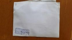 TÜRKİYE DEVRİMCİ İŞÇİ SENDİKALARI KONFEDERASYONU (DİSK) ESKİ GENEL BAŞKANLARINDAN SENDİKACI ABDULLAH BAŞTÜRK'ÜN ORİJİNAL BÜYÜK BOY AJANS BASIN FOTOĞRAFI - 24 x 18 cm EBADINDA - ABDULLAH BAŞTÜRK, DİSK'İN KAPATILMASI SONRASINDA EŞİ AYTEN BAŞTÜRK'LE BRÜKSEL'DEN DÖNDÜĞÜ GÜN HAVA LİMANINDA FEHMİ IŞIKLAR ve DOSTLARI TARAFINDAN KARŞILANDIĞI ANLARDAN BİR KARE 1986... (FEHMİ IŞIKLAR, ABDULLAH BAŞTÜRK'ÜN SADIK BİR DAVA DOSTU, YOLDAŞIDIR. 1970'LERDEN VEFAT ETTİĞİ 1991'E DEK YANINDA OLMUŞ, CENAZESİNDE EN BAŞ SIRADA TABUTUNU OMUZLAMIŞTIR)