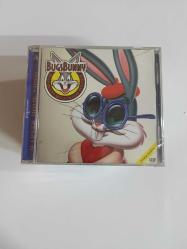 Bugs bunny hollywood efsanesi   acılmamış ambalajında sıfır  koleksiyon klasik  vcd animasyon  YILMAZ VİDEO