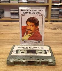 İBRAHİM TATLISES GÜLÜM BENİM GÜLÜMSE BİRAZ KASET KAĞIT BASKI (kartonette sayfa eksik)