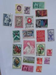 İtalya 62 farklı damgalı pul