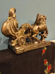 Atlı şovalye heykeli