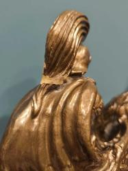 Atlı şovalye heykeli