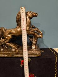 Atlı şovalye heykeli