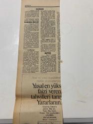 TERCÜMAN GAZETESİ KUPÜRÜ 35 x 11 cm ebatında Tek Yaprak 1980LER - TARİHTEN BUGÜNE İLHAN BARDAKÇI KÖŞE YAZISI -İlhan Bardakçı-Kefe Bey-Petro-Murtaza Paşa-Kaplan Giray-Salih Uludağ-Yasemin Bakırcı-Metin Bakırcı-tarihten bugüne-KEFE BEYİ NİRDESÜN-NİCESİN BRE-ÇEKİŞME VE İHMA-SLAVLAŞTIRMA-SEÇİMLERİ-DANIŞMA MECLİSİ-KÖPEĞİ