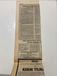 TERCÜMAN GAZETESİ KUPÜRÜ 35 x 11 cm ebatında Tek Yaprak 1980LER - TARİHTEN BUGÜNE İLHAN BARDAKÇI KÖŞE YAZISI -İlhan Bardakçı-Abdülhamid-Nasrullah Muhammed Han-Sait Paşa-Margaret Thatcher-Metin Topkıran-Mehmet Şuhubi-Mehmet Aslantaş-Dündar Uçar-Kerim Yılmaz-tarihten bugüne-HİNTLİ ZENGİN VE DEVLET-UNUTTUKLARIMIZ-ŞANLI DEVLETİ OSMANİ-TÜRKİYE’NİN UFKUNDAKİ MESELELER-ENFLASYON-AĞIR MESELELER ENERJİ YATIRIM-Alman parlamenterlerden AET’de karşı tavır almamaları istendi-HASIL MAKİNALARI ÇALIŞIR VAZİYETTE SATILIKTIR-VEFAT