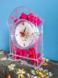 90 lar masa saati alarmlı