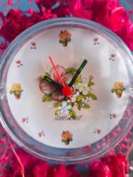 90 lar masa saati alarmlı