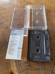 ZÜLFÜ LİVANELİ - SEÇME ESERLER 5 / EŞKİYA DÜNYAYA HÜKÜMDAR OLMAZ / MERHABA - KASET