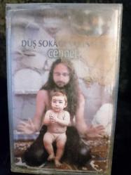 DÜŞ SOKAĞI SAKİNLERİ CENNET KASET