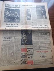Hareket Gazetesi - Turkish Newspaper - 15 Haziran 1963 - CHP grupları İsmet İnönü'ye bir muhtıra verdiler - CHP'de büyük hareket - Alparslan Türkeş en kötü hukuk düzeni bile ihtilalden iyidir dedi - balmumcu'da 21 Mayıs dışı sıkı yönetim davalarına başlanıyor - Christine Keeler rezaleti büyüyor Profumodan başka isimler de çıkıyor fotoğraflar - Atina'da sağcı bir askeri ihtilali yalanlandı - Ruslar feza'ya 5. Adamı da attı Fotoğrafı - İbrahim Öktem halkevlerine üye oluyor -  Zenciler toplama kampına atılıyor - Zenci Lideri Medgar Evers arkadan vuruldu Fotoğrafı - keban'da petrol bulundu - kocamın izinde anlatan Mary Hemingway Yazı Dizisi - tekel ikramları yazan Adnan Veli - İstanbul Ankara Radyosu Programı - İstanbul'da bir küçük ressam Bedri Baykam Fotoğraflar - Kleopatra filmi masrafını kurtardı - Gina Lollobrigida Tahran'da Fotoğrafı - burç falı - Irak'taki Kürt harekatı devam ediyor - Beşiktaş mithatpaşa'da Galatasaray 19 Mayıs stadında - Fenerbahçe reisi Dr İsmet Uluğ konuştu Foto