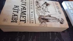 Kıyamet Kitabı - Tarihin En Karanlık Günlerine Bir Zaman Yolculuğu..