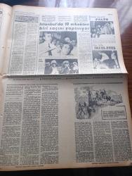 Halka ve Olaylara Tercüman Gazetesi - Turkish Newspaper - 19 Eylül 1966 - Cemal Gürsel defnedildi Fotoğrafı - başkanın kabrine doğduğu şehir Erzurum'un toprağı serpildi - Süleyman Demirel ve Cevdet Sunay trakya'da tatbikatta - eski cumhurbaşkanı Cemal Gürsel meclisten alınarak Anıtkabir'in yanında hazırlanan kabrine gömüldü Fotoğrafı - Ankara'da bildiri yayanlar hakkında tahkikata başlandı - Birleşmiş Milletler Genel Sekreteri U Thant Kıbrıs hakkında genel kurula rapor verdi - Tokat'ta 115 dükkan yandı zarar 10 milyon - Aygaz - polisten şikayet yazan Kadircan Kaflı - sihirbaz mandrake çizen Falk Davis - katerina'nın gözyaşları yazan Murat Sertoğlu Yazı Dizisi - İstanbul Ankara Radyosu Programı - bulmaca - İstanbul'da 10 erkekten biri saçını yaptırıyor Fotoğrafı - Aşık dertli yazan Ali Rıza Alp çizen Şahap Ayhan - İstanbul sinema tiyatro programı - İzmir fuarı 5 gün uzatıldı - basketbolda yunanistan'ı yendik - Galatasaray Gençlerbirliği 3 3 berabere kaldı -Beşiktaş Demirspor'a fark attı