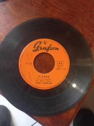 Zeki Müren – Elveda / Sevgilim Beni Bırakıp Kaçtı