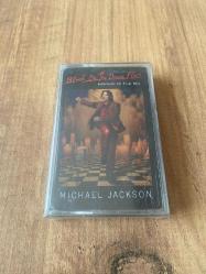 Michael Jackson - Blood On The Dance Floor History In The Mix Kaset ( Jelatinli - Ambalajında ) - Kaset kabında arka tarafta çatlak vardır
