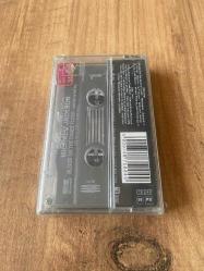 Michael Jackson - Blood On The Dance Floor History In The Mix Kaset ( Jelatinli - Ambalajında ) - Kaset kabında arka tarafta çatlak vardır