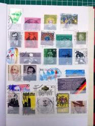 Almanya 287 farklı damgalı pul - defterde