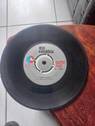 Neşe Karaböcek; Niyet, Hatıralar