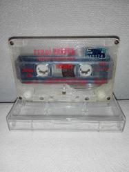 Kaset Ferdi Tayfur Nisan yağmuru albümü. Orijinal. 1987 Uzelli no 023. Kartoneti yok. sorunsuz çalışıyor
