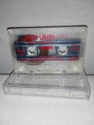 Kaset Ferdi Tayfur Nisan yağmuru albümü. Orijinal. 1987 Uzelli no 023. Kartoneti yok. sorunsuz çalışıyor