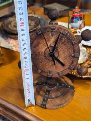 Masif Ağaç El İşi Masa Saati Dümen Formunda