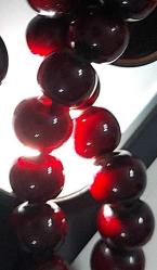 OSMANLI DÖNEMİ OBJEDEN YAPILMA KOYU KIRMIZI SİYAH YARIM HAVŞALI MUHTEŞEM 99'LU SIKMA KEHRİBAR TESPİH PİRİNÇ PÜSKÜLLÜ 4Y1Z1VV1 ÇOK NADİR