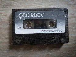 BÜLENT ORTAÇGİL - BENİMLE OYNAR MISIN ( Çekirdek Sanat Evi ) -TÜRKİYE  Basım KASET / kASET -2.EL