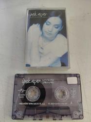 İpek Açar – Kayahan Şarkıları  - 2002  Türkiye Basım  Kaset Albüm-2.el